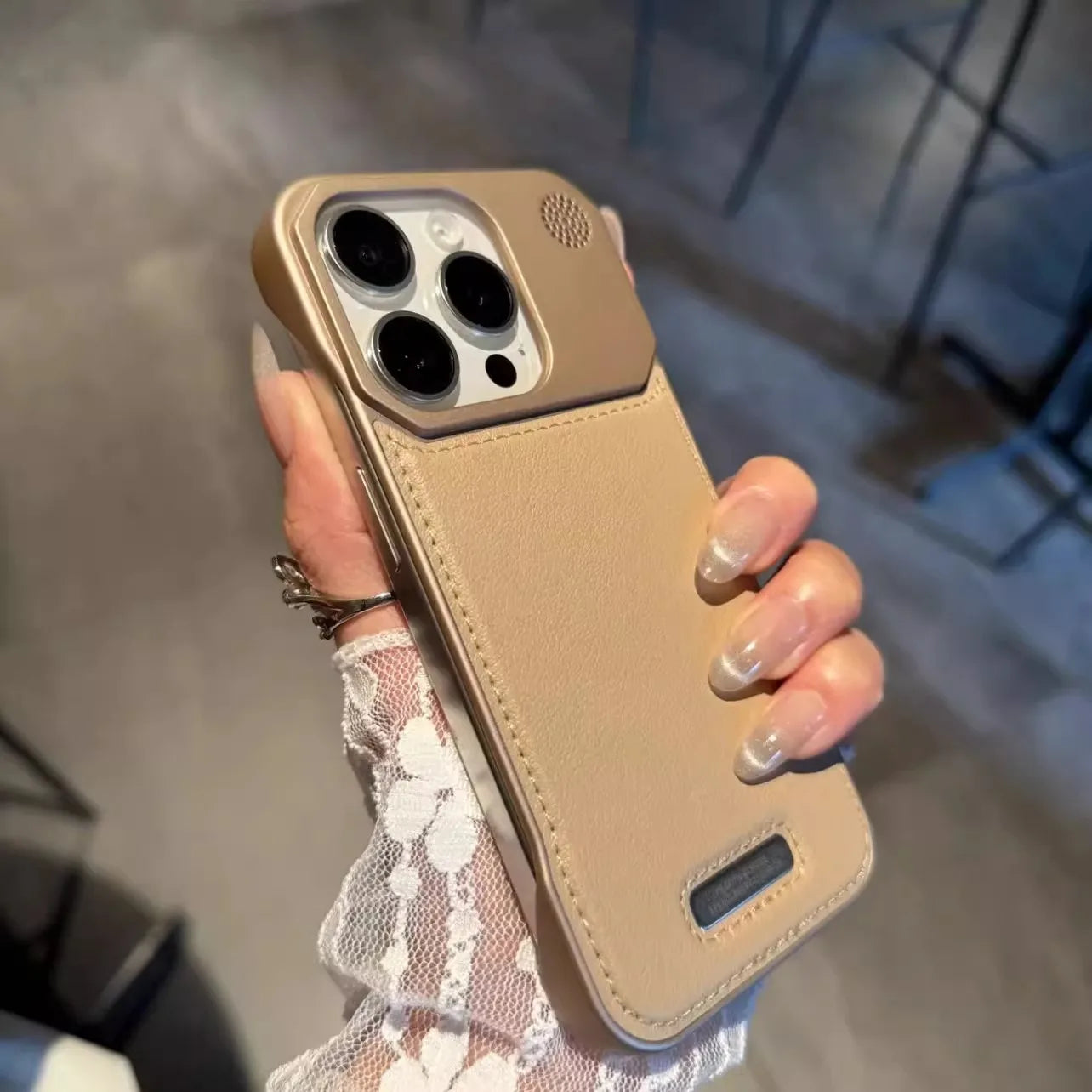 Frameless Armor Leather Case