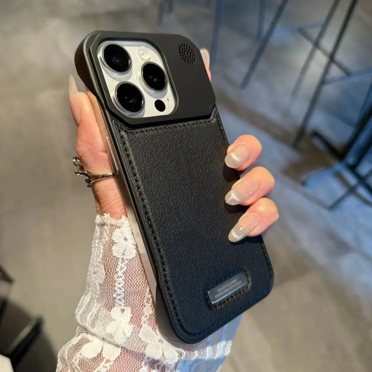 Frameless Armor Leather Case