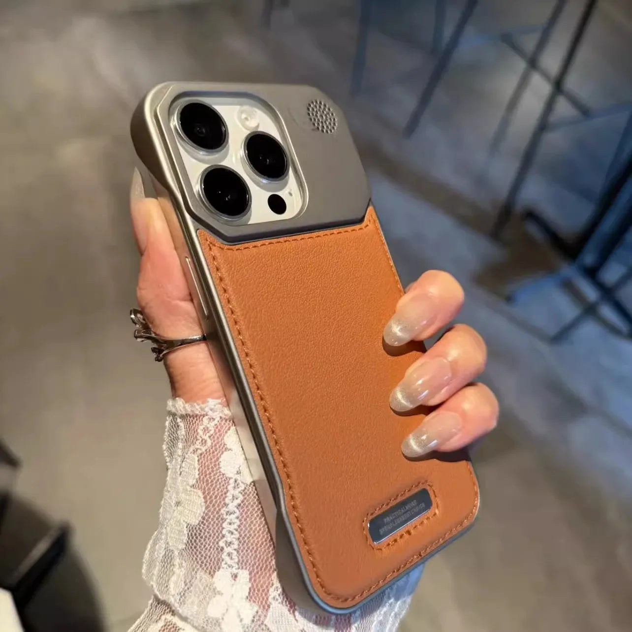 Frameless Armor Leather Case