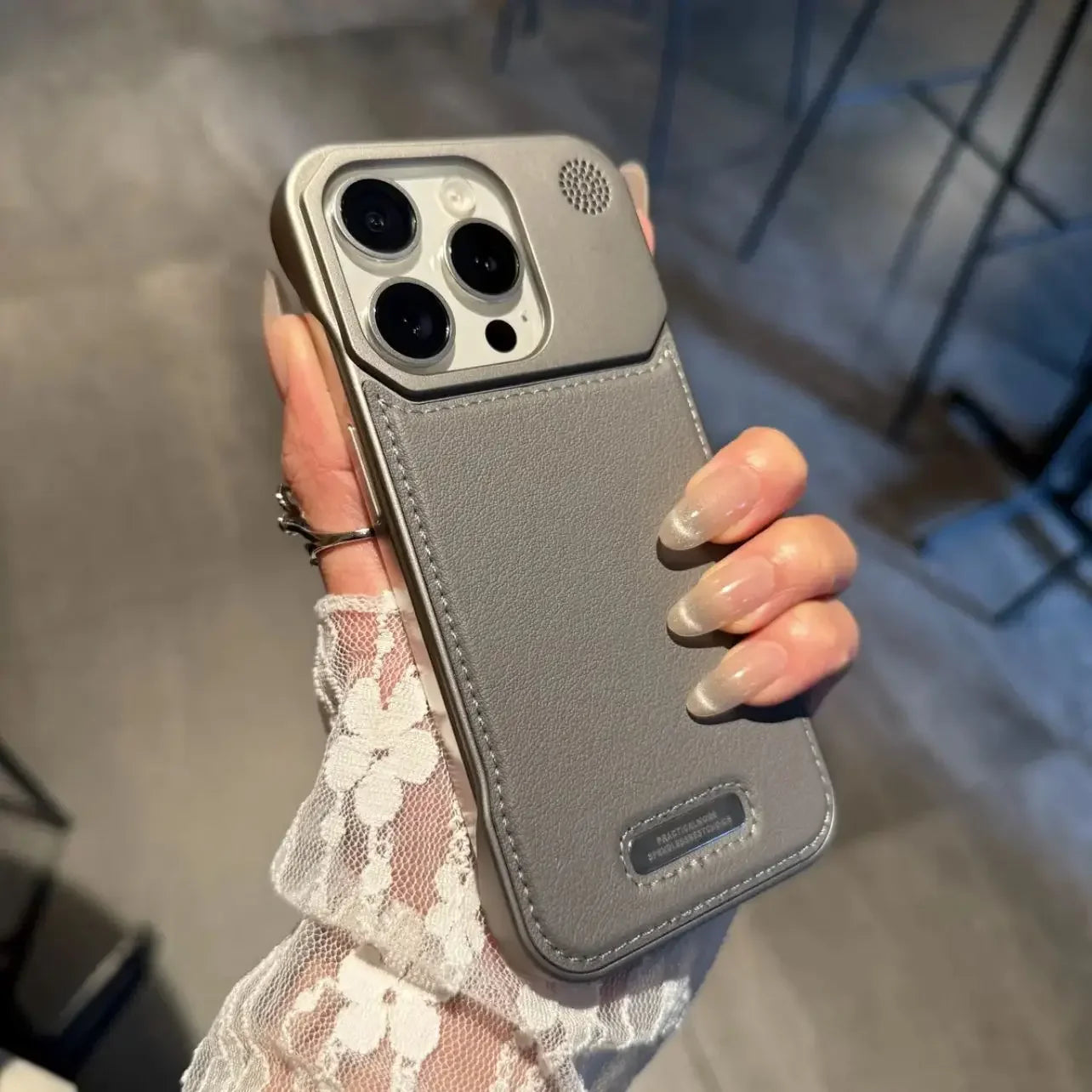 Frameless Armor Leather Case